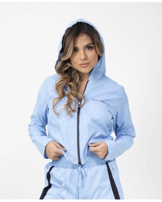 Chaqueta Deportiva con Capota Kamila