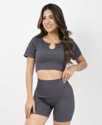 Cargar imagen en visor de galería, Blusa Deportiva Dama Kamila
