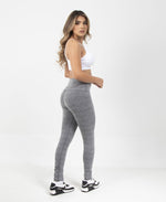 Cargar imagen en visor de galería, Leggins Deportiva Dama Kamila
