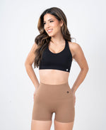 Cargar imagen en visor de galería, Short Deportivo Kamila
