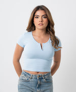 Cargar imagen en visor de galería, Blusa Básica Kamila
