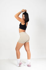 Cargar imagen en visor de galería, Short Corto Kamila

