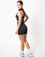 Cargar imagen en visor de galería, Biker Corto Deportivo Kamila
