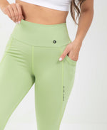 Cargar imagen en visor de galería, Leggins Deportivos Kamila Con Bolsillos
