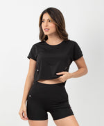 Cargar imagen en visor de galería, Blusa Corta Deportiva Kamila
