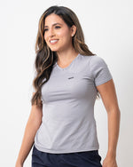 Cargar imagen en visor de galería, Blusa Deportiva Dama Kamila
