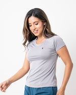 Cargar imagen en visor de galería, Blusa Deportiva Dama Kamila
